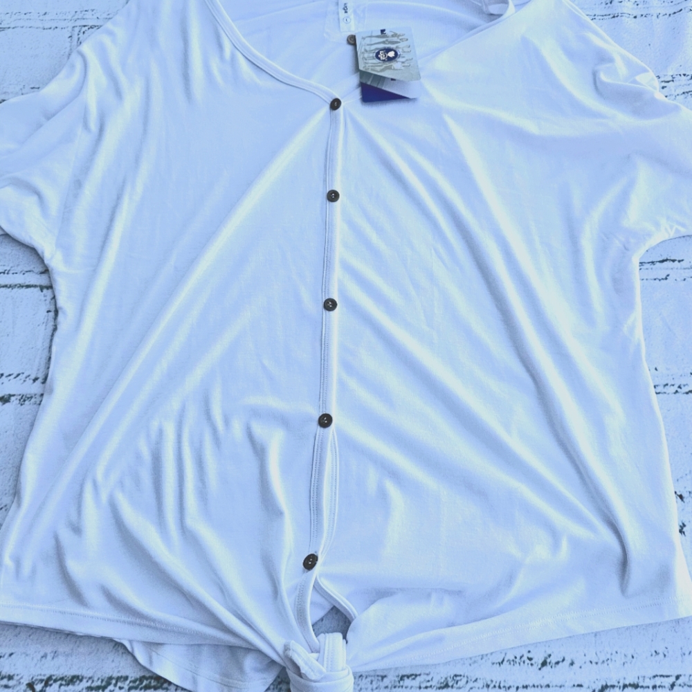 Iuga Top - Picture 6 of 12